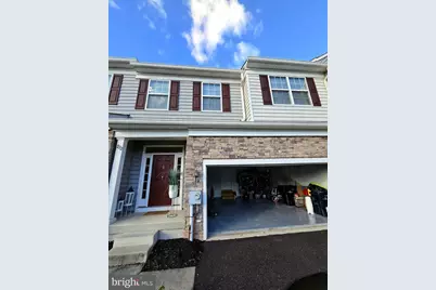 232 Fairfield Circle W, Royersford, PA 19468 - Photo 1