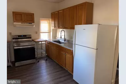 261 N. York Street #E, Pottstown, PA 19464 - Photo 3