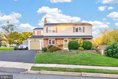744 E 2nd Street E, Gilbertsville, PA 19512 - Photo 3