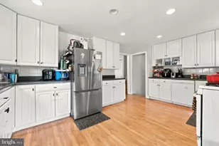 2738 Rossiter Ave, Abington, PA 19001 - Photo 5