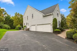 110 Somerset Dr, Blue Bell, PA 19422 - Photo 3