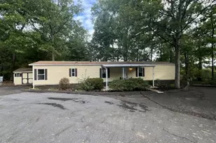 732 Dogwood Dr, Green Lane, PA 18054 - Photo 1