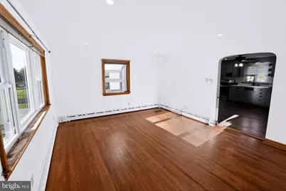 2951 N Charlotte Street, Gilbertsville, PA 19525 - Photo 5