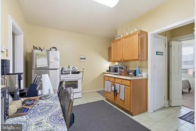 402 W Mount Carmel Avenue, Glenside, PA 19038 - Photo 7