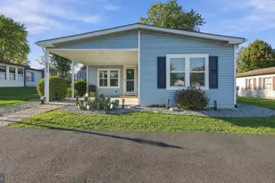 621 Pheasant Run, North Wales, PA 19454 - Photo 1