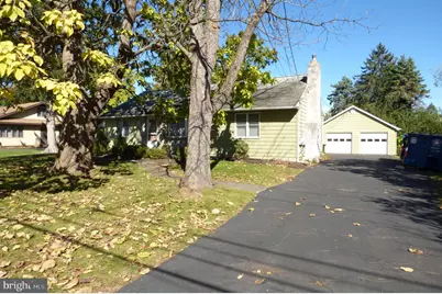 725 Garfield Avenue, Lansdale, PA 19446 - Photo 1
