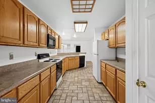 3072 Long Rd, Green Lane, PA 18054 - Photo 11