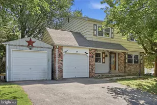 29 Cochise Ln, Royersford, PA 19468 - Photo 1