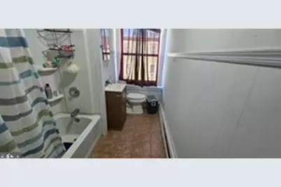 421 W Marshall Street, Norristown, PA 19401 - Photo 15