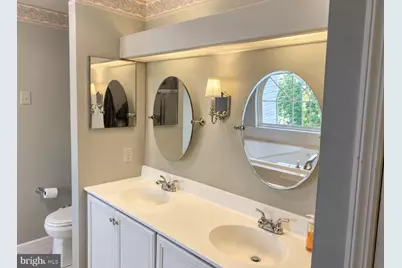 43 Essex Court, Norristown, PA 19403 - Photo 17