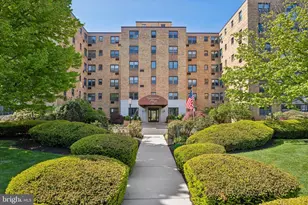 346 E Lancaster Ave, Wynnewood, PA 19096 - Photo 1