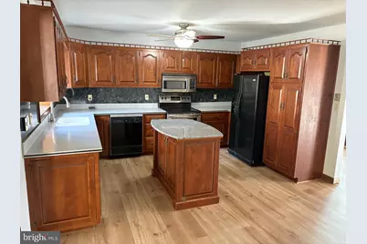 221 Cliffside Drive, Lewistown, PA 17044 - Photo 9