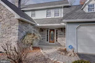 221 Cliffside Dr, Lewistown, PA 17044 - Photo 3