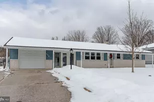 370 Summit Dr, Lewistown, PA 17044 - Photo 3