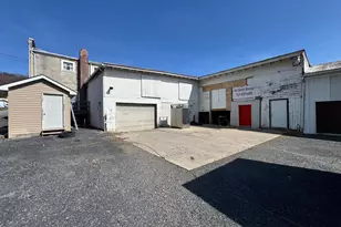 1242 W 4th St, Lewistown, PA 17044 - Photo 11