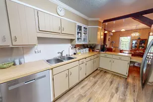 540 Wood St, Burnham, PA 17009 - Photo 5