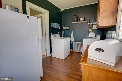 611 E Freedom Avenue, Burnham, PA 17009 - Photo 13