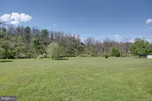 611 E Freedom Ave, Burnham, PA 17009 - Photo 3