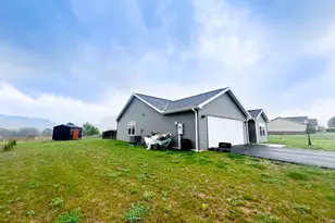 90 Tilbury Ln, Reedsville, PA 17084 - Photo 3