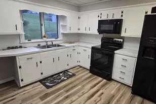 118 S Mann Ave, Yeagertown, PA 17099 - Photo 3