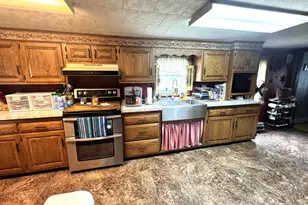 421 E Freedom Ave, Burnham, PA 17009 - Photo 3