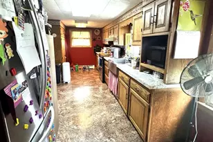 421 E Freedom Ave, Burnham, PA 17009 - Photo 5