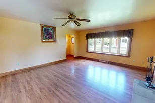 420 Yale St, Lewistown, PA 17044 - Photo 11