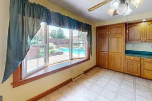 420 Yale St, Lewistown, PA 17044 - Photo 7