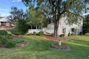 328 Cottage Pl, Lewistown, PA 17044 - Photo 11