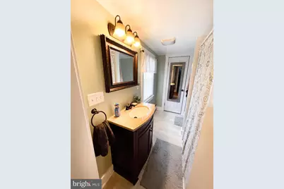 425 E Freedom Avenue, Burnham, PA 17009 - Photo 37