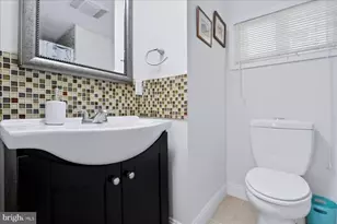807 N Pine St, Burnham, PA 17009 - Photo 17
