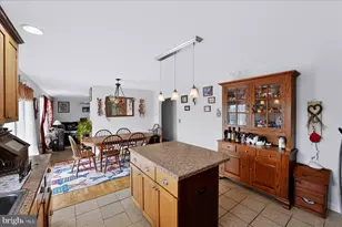 807 N Pine St, Burnham, PA 17009 - Photo 11