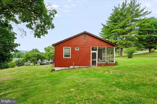 807 N Pine St, Burnham, PA 17009 - Photo 37