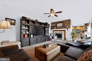 807 N Pine St, Burnham, PA 17009 - Photo 5