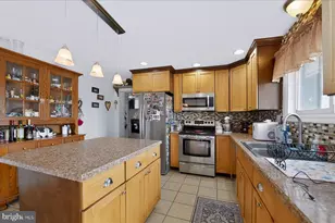 807 N Pine St, Burnham, PA 17009 - Photo 13