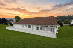 295 Cornfield Cir, Lewistown, PA 17044 - Photo 3