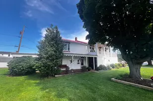 24 Laurel St, Lewistown, PA 17044 - Photo 11