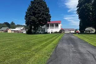 24 Laurel St, Lewistown, PA 17044 - Photo 3