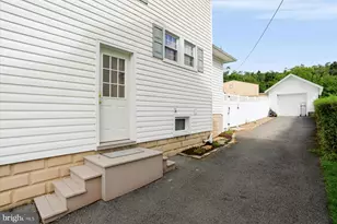 369 W 5th St, Lewistown, PA 17044 - Photo 27