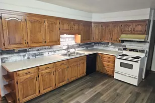 820 W 5th Street W, Lewistown, PA 17044 - Photo 5