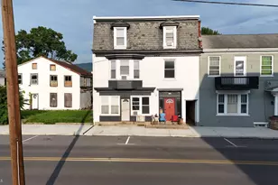 128 Valley St, Lewistown, PA 17044 - Photo 3