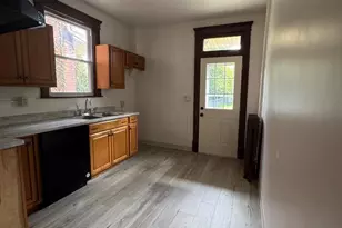 136 W 3rd St, Lewistown, PA 17044 - Photo 5