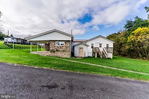 435 1st Ave, Burnham, PA 17009 - Photo 21