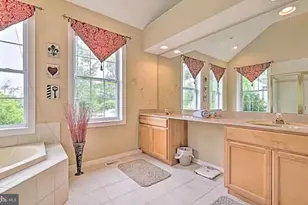 554 Pinecrest Dr, Pocono Pines, PA 18350 - Photo 29