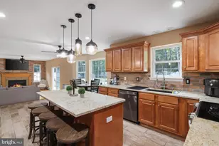 2299 Long Acre Dr, Effort, PA 18330 - Photo 17