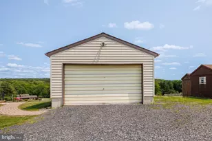 924 Hell Hollow Rd, Kunkletown, PA 18058 - Photo 17