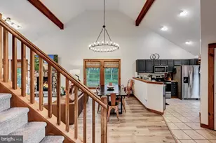 179 Hawthorne Ct, Tannersville, PA 18372 - Photo 7