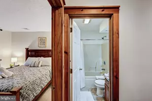 179 Hawthorne Ct, Tannersville, PA 18372 - Photo 27