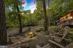 205 Falling View Ct, East Stroudsburg, PA 18302 - Photo 3