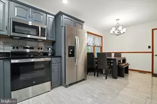 190 Sandlewood Dr, East Stroudsburg, PA 18301 - Photo 7